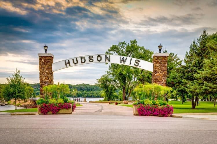 Hudson, WI arch at Lakefront Park, Buildtec serves homeowners in Hudson, Wisconsin