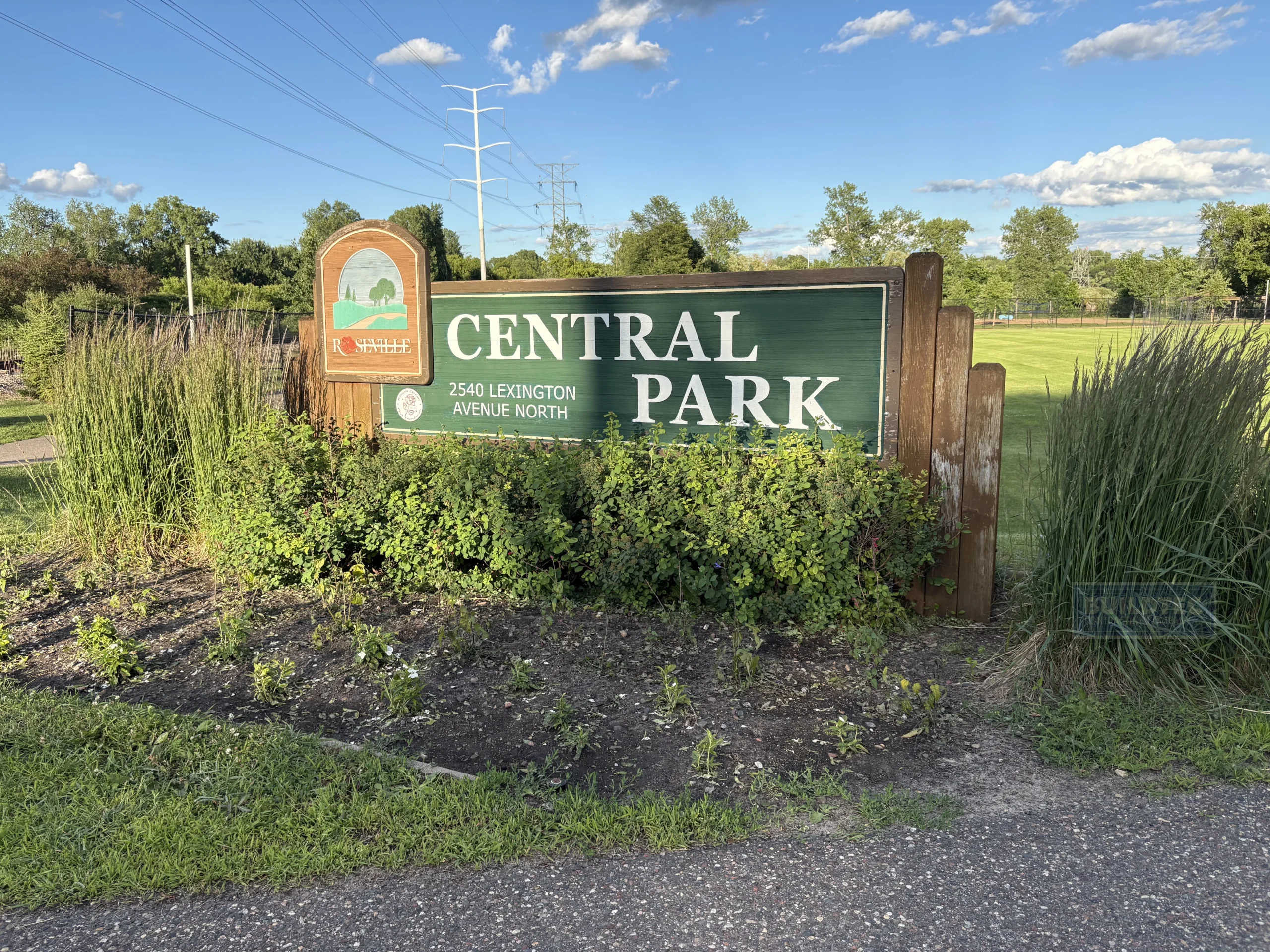 Roseville, MN city sign