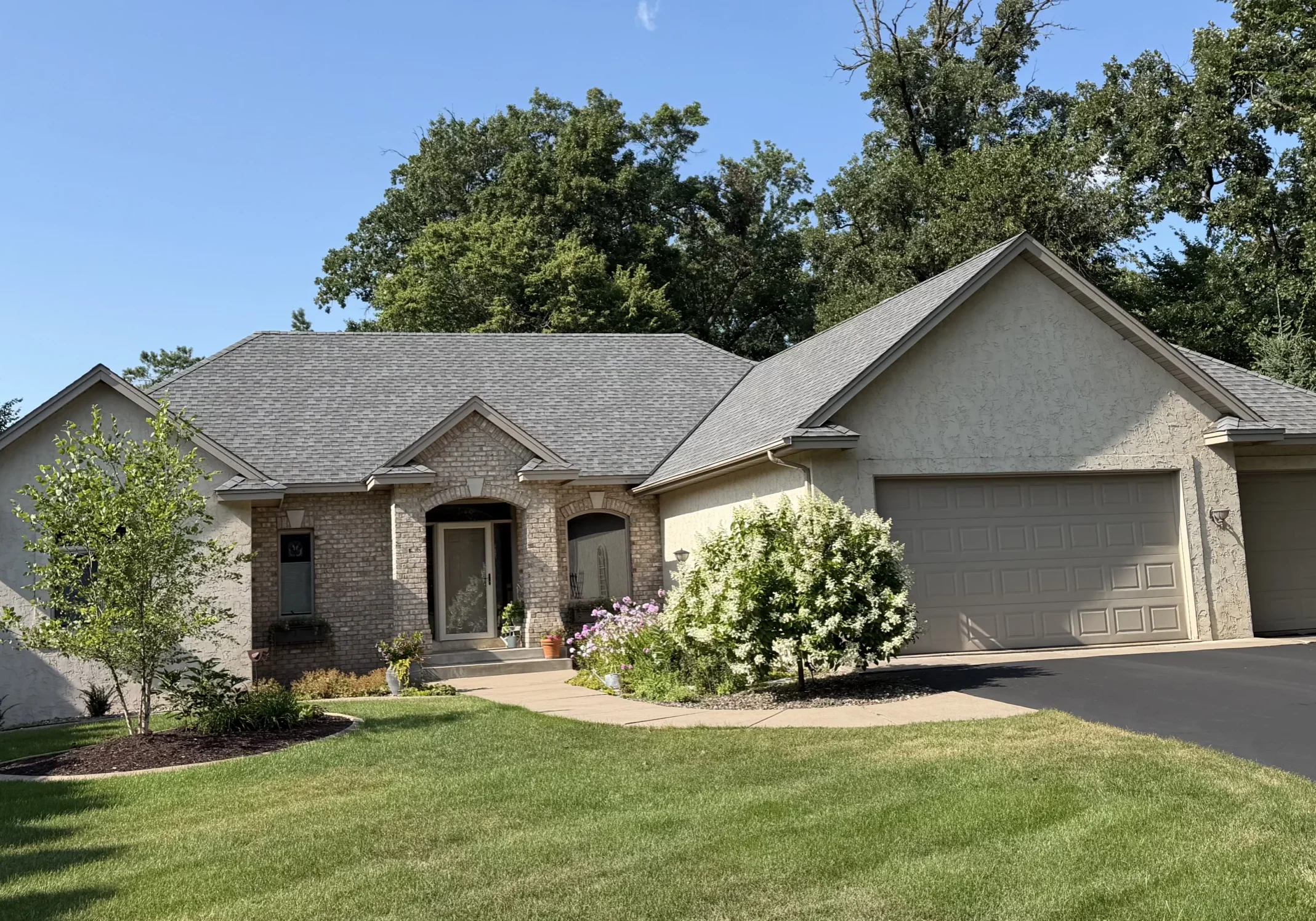 Roofing in Oak Park Heights, MN